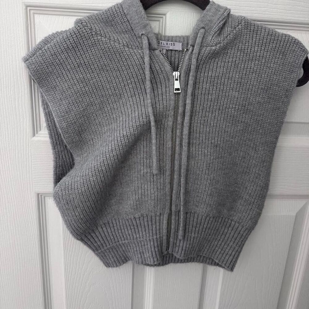 Women's Grey sweater vest